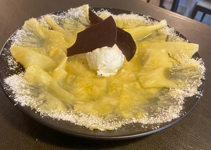 Le Juliano מלון Carbon-Blanc